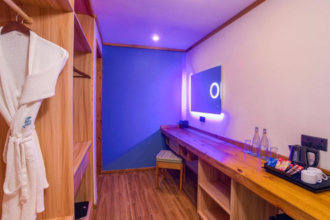 South Palm Resort Maldives With First-Ever Floating Spa Addu City Zewnętrze zdjęcie